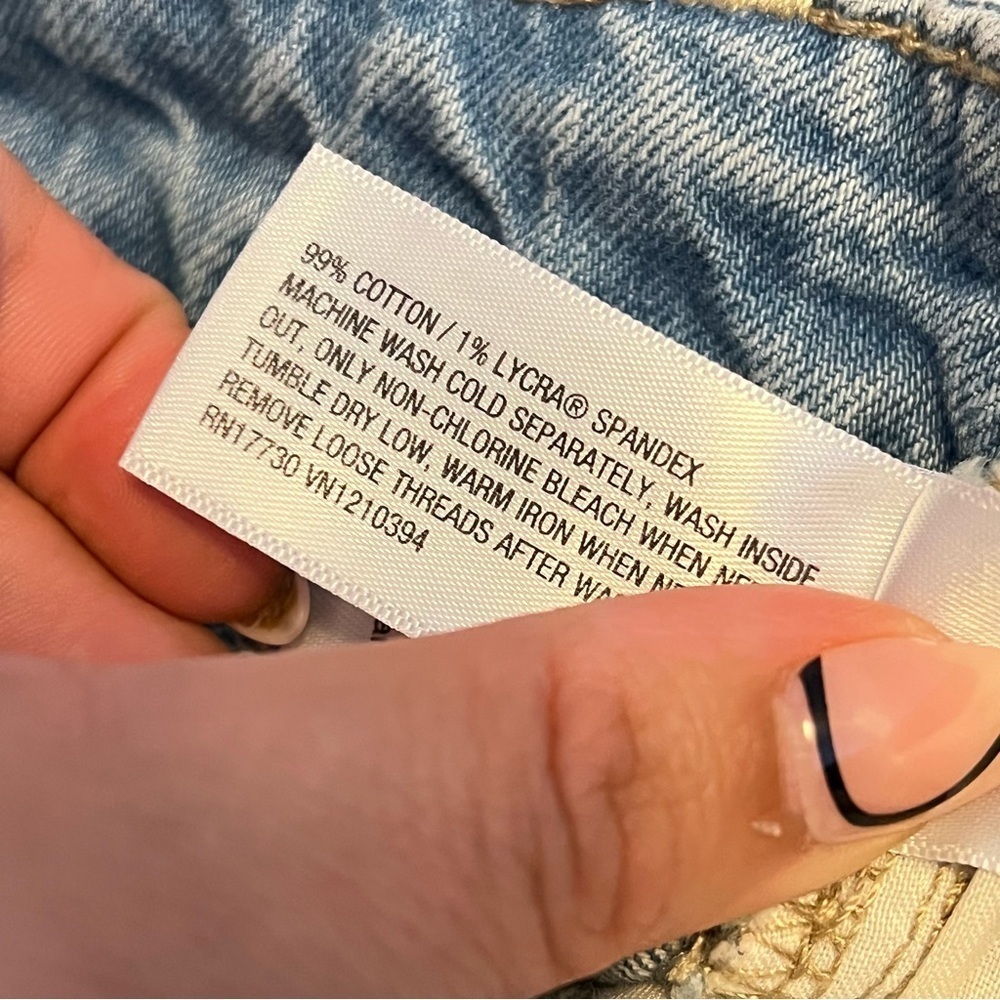 Universal Thread High-Rise 90s Light Blue Cut-Off Denim Shorts Size plus 26 NWT - Picture 7 of 11